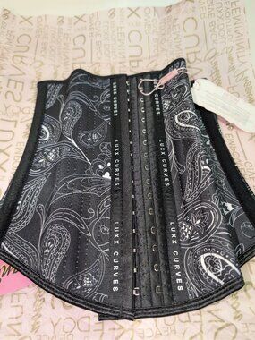 Luxx Cuvers Waist Trainers Brand New Size 2XS